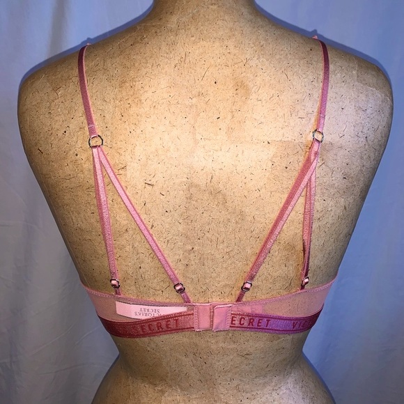 Victoria’s Secret High-neck underwire Bra NWT - Picture 6 of 10